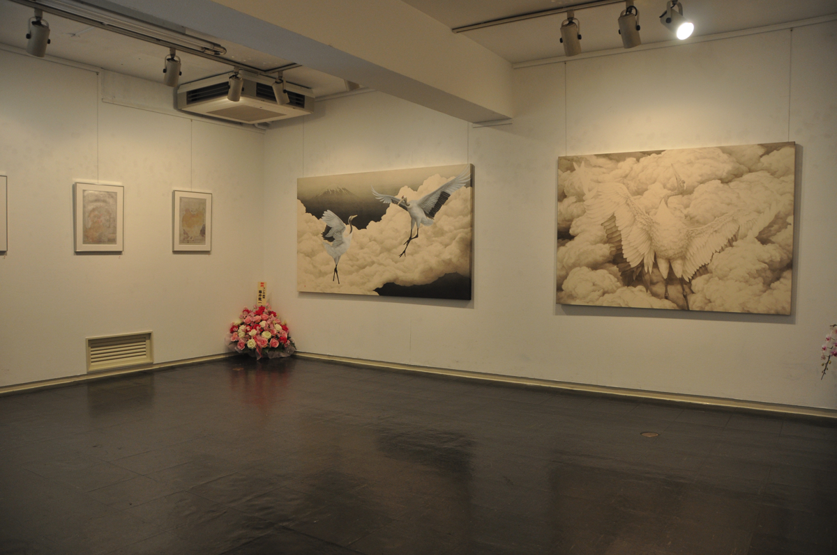 https://kanakokinutani.com/exhibition/image/lespoir_exhibition_02.jpg